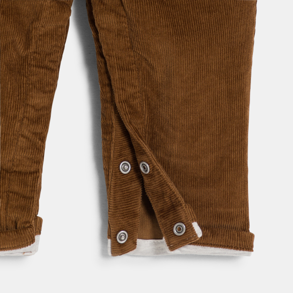 سالوبيت مخملي مضلّع باللون البني للأولاد الصغار